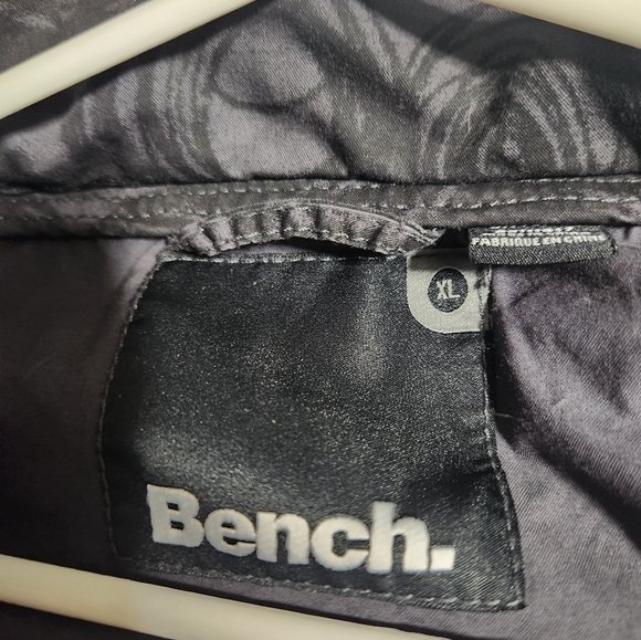 Bench Jacket - Picture 3 of 7